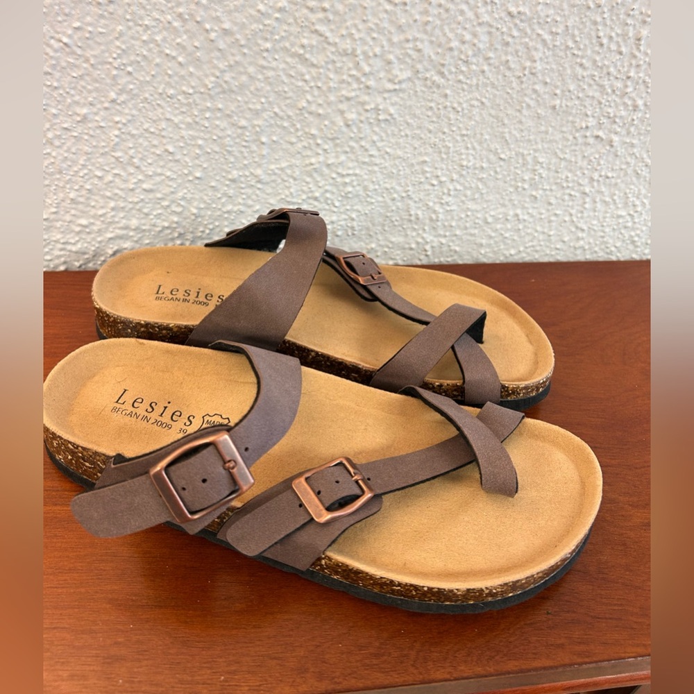 Lesies Premier Suede Leather Criss Cross Brown Strappy Thong Flip Flop Sandals